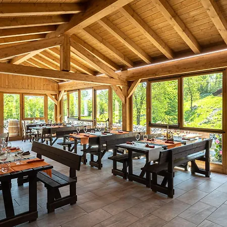 Fattoria Carolina - Friuli Venezia Giulia - Val D'arzino 3*